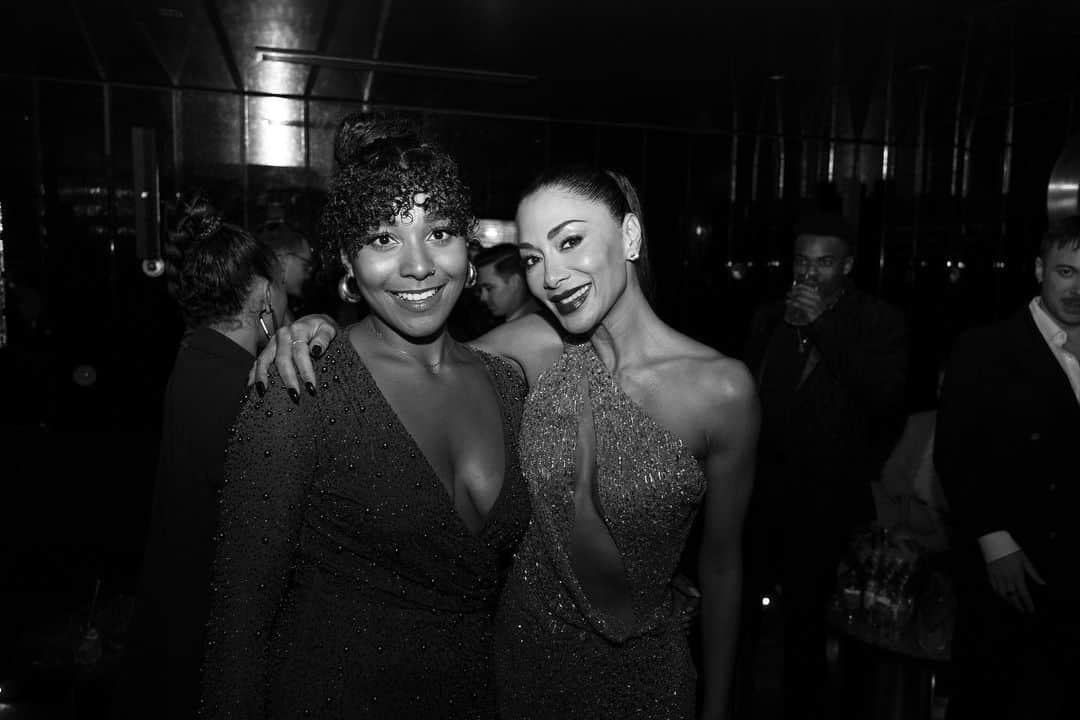 ニコール・シャージンガーさんのインスタグラム写真 - (ニコール・シャージンガーInstagram)「What an absolutely divine evening! Thankyou to my dear friend @joeyghazal for throwing the most exquisite  @sunsetblvdmusical cast party at @themainemayfair in celebration of our show! ♥️🥂」10月28日 0時53分 - nicolescherzinger