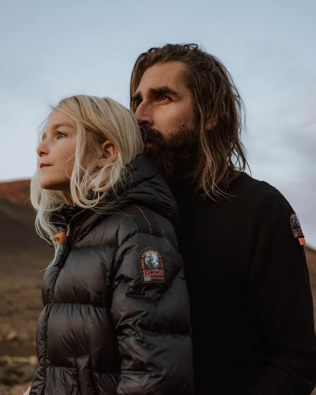 パラジャンパーズのインスタグラム：「Every family has moments they'll treasure forever; adventures that last a lifetime. Together, we're the authors of our shared stories.  Tilly, Hollywood series Orval, Piquet Knit series  #ParajumpersXAnthonyBogdan #ForYourJourney   #Parajumpers #AnthonyBogdan #FW23 #Outerwear #ParajumpersFW23 #WinterOutfitInspo #FallWinter23 #Iceland #Travel #Wanderlust #VisitIceland #Hiking #Puffers #MensStyle #MensOOTD #FallFashion」