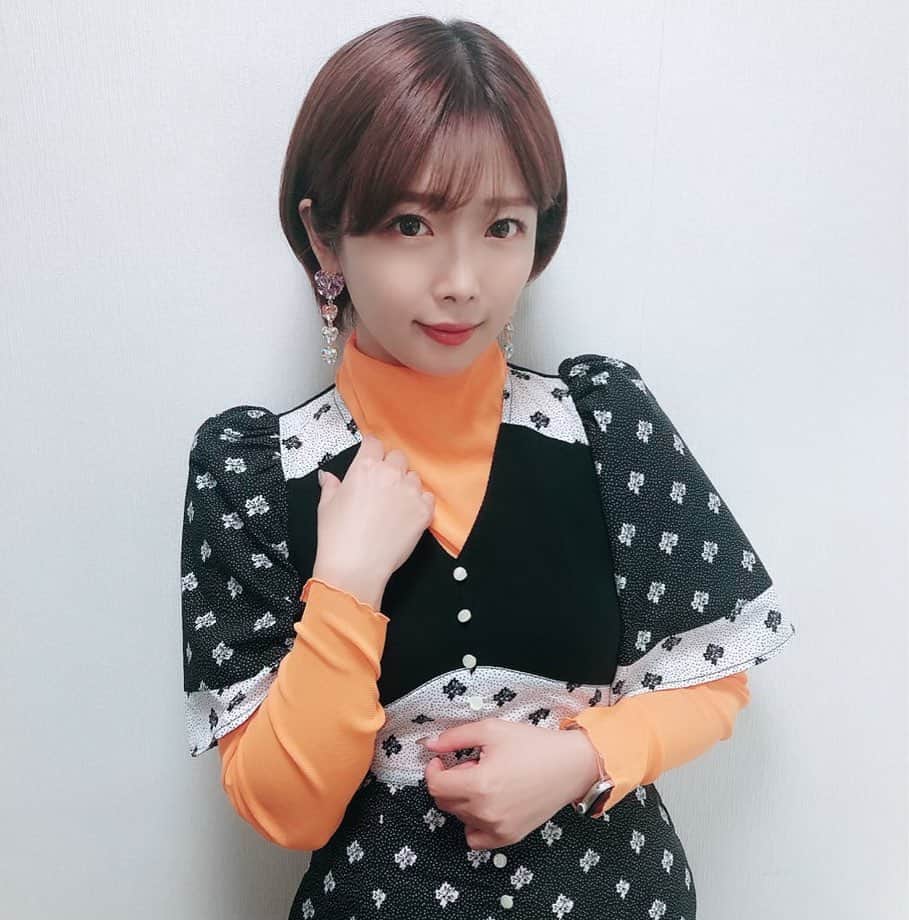 紗倉まなのインスタグラム：「アベプラ衣装かわゆすでした🥰ハロウィン🎃👻だって💚 #アベプラ　#abemaprime」