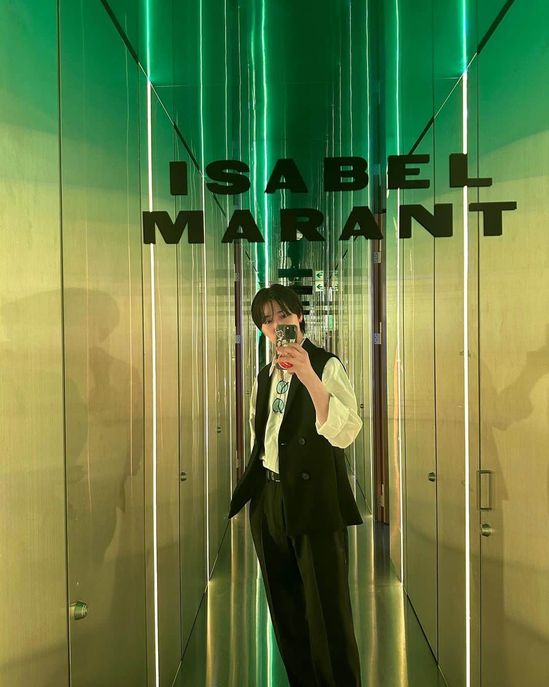 武本悠佑（ゆっけ）さんのインスタグラム写真 - (武本悠佑（ゆっけ）Instagram)「#IsabelMarant  #Japan  #tokyo   前イベントにお邪魔させていただいた時のofficial撮っていただいてたので寝る前に..💤  おやすみなさい🫶」10月28日 2時28分 - yuckejan_yukke