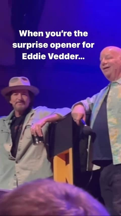 ジェフリー・ロスのインスタグラム：「WHAT A SHOUT OUT! Thank you @eddievedder & @jill.vedder for turning me onto all the incredible researchers, doctors, parents and patients involved with @ebresearch. What an inspiring group of beautiful folks. Thank you for welcoming me into your tribe. 🍌🍌🍌🍌🍌🍌 🎥 by @mattfinlin. PLEASE FOLLOW AND DONATE IF U CAN @ebresearch」