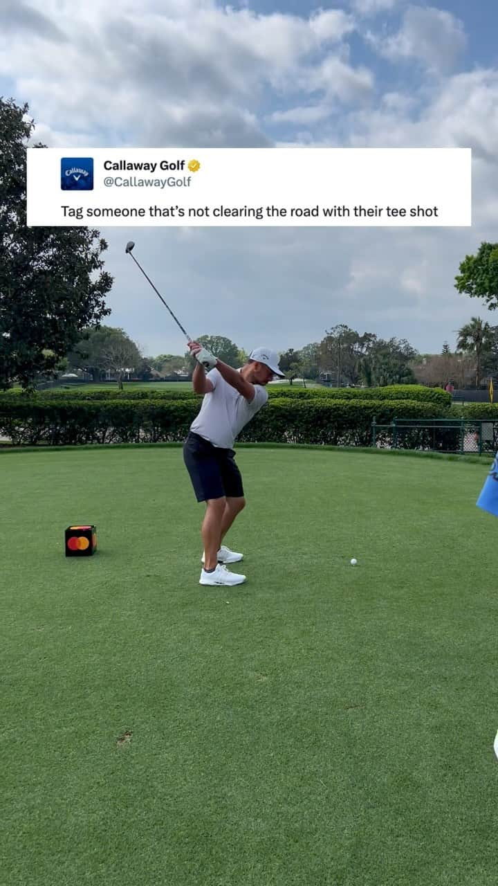 ジョン・ラームのインスタグラム：「Sorry @travismathew」