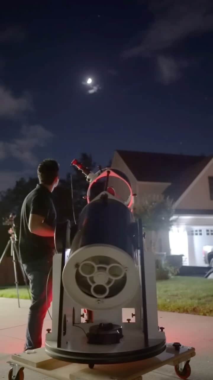 YouTubeのインスタグラム：「these photos are out of this world (🤭)@rami_astro @rajs_astrophotography @oakandskyphoto @saaipostingrandomstuff9619」