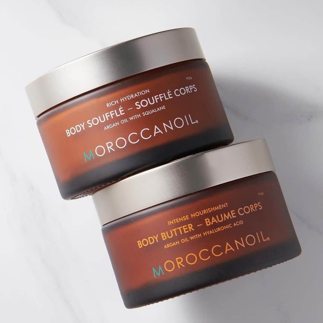 Moroccanoilさんのインスタグラム写真 - (MoroccanoilInstagram)「Which moisturizer is right for you? 👇🏻⁠  🧡 Body Soufflé: Lightweight, whipped texture +  hydrating squalane and a reparative blend of argan, avocado, and macadamia seed oils  💙 Body Butter: Richly concentrated formula includes hyaluronic acid, argan oil, and a blend of shea, cocoa, and mango butters」10月28日 3時00分 - moroccanoil