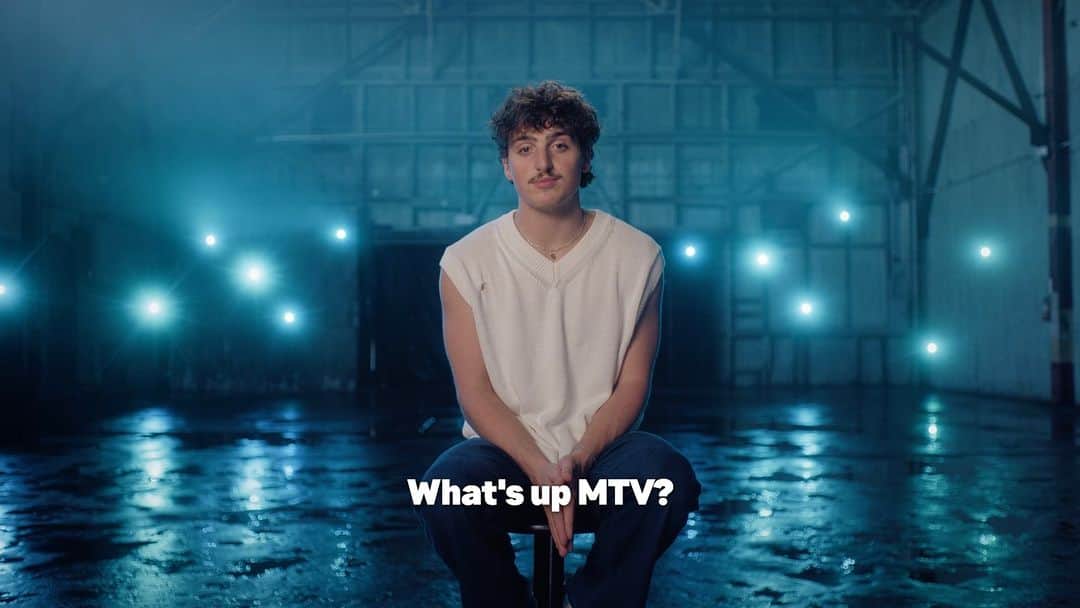 のインスタグラム：「Get a lil bit of every genre with @bensonboone's playlist of inspiration ♥️  Find more from my #MTVPush artist at push.mtv.com.」