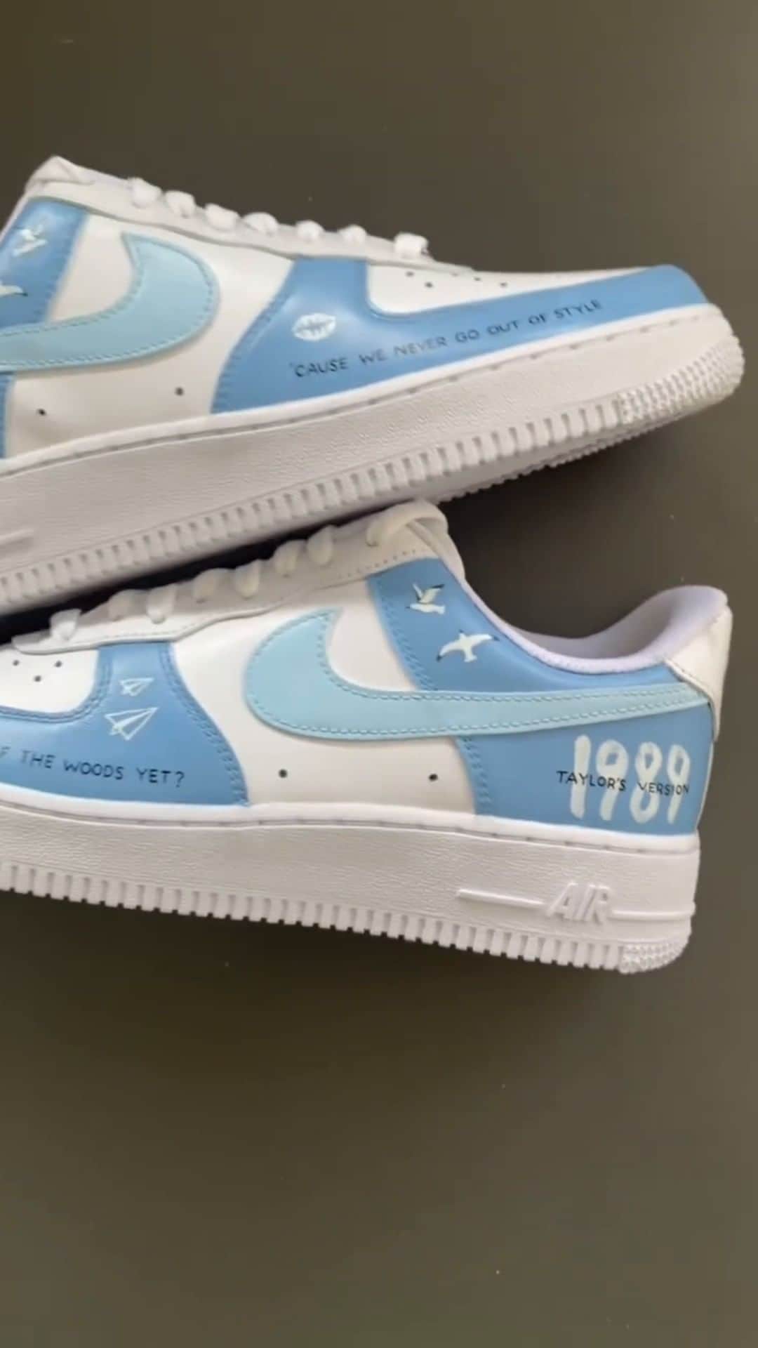 ASOSのインスタグラム：「Nike Air Force 1 + @custombysara [she/her] = a version of her own, in our wildest dreams 🕊️🩵   Nike Air Force 1 '07 [106903535]」