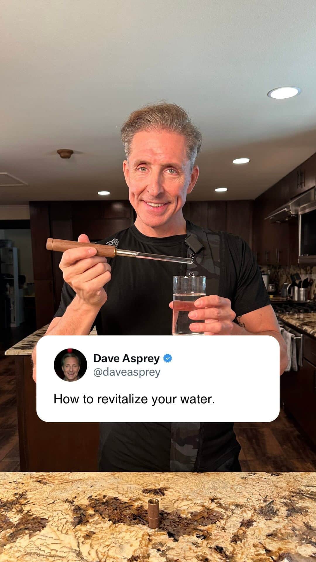 デイヴ・アスプリーのインスタグラム：「The power of revitalizing your water. ⚡️💧  Aǹalemma is a unique water-restructuring device that profoundly revitalizes our drinking water.  According to studies, consuming Aǹalemma water daily promotes cellular energy, gut flora balance and anti-inflammatory functions — making this real-life magic wand a perfect gift for your loved ones.  They also have a whole-house unit available, and a garden unit coming soon!    To join the water revolution and purchase your own Analemma device for 10% off, visit @analemma_water or coherent-water.com and use DAVE10!」