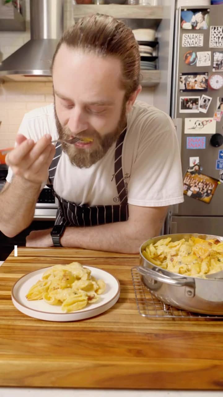 Food52のインスタグラム：「Plans this weekend: merrillstubbs Pasta Al Forno with pumpkin and pancetta! Be careful, you’ll be sneaking bites of it the whole time you make it like @chillguyinbrooklyn. Click the link in our bio for the recipe! #f52community #f52grams」