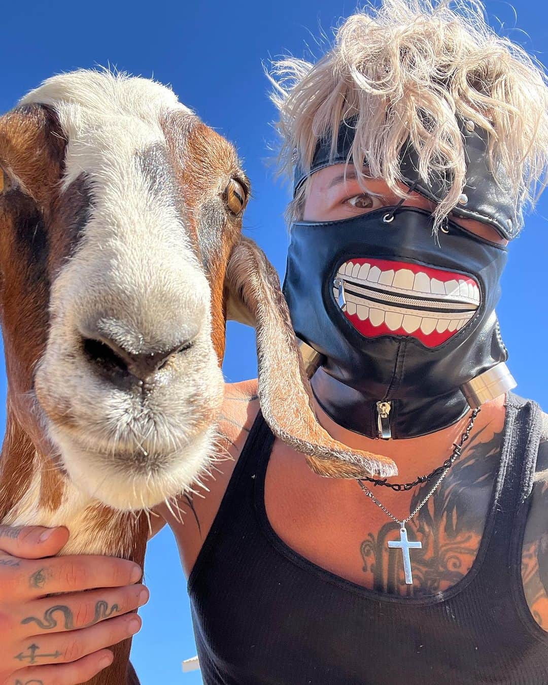 Ghastlyのインスタグラム：「HAPPY SPOOKY SEASON FROM YOUR FAV GHOUL AND MY FAVORITE GOAT. I’m playing at TIME nightclub on Halloween night - it’s highly likely that I will evolve 🎃😈🐐」