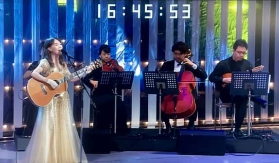 アグネス・チャンのインスタグラム：「Sang Circle Game on stage for Japan Singers’ Association’s New Year program.」