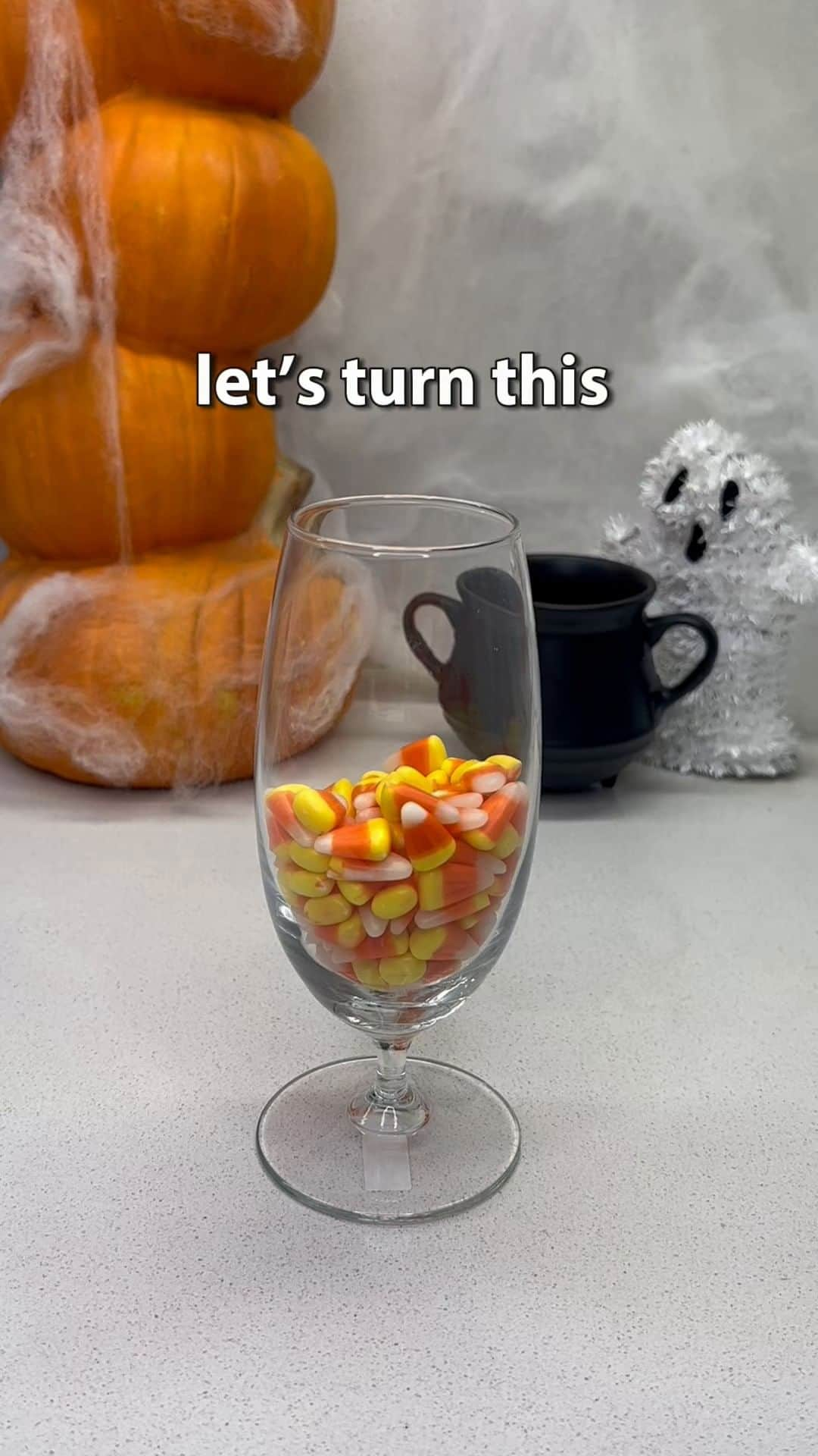 Dole Packaged Foods（ドール）のインスタグラム：「A Tropical Candy Corn Cocktail 🎃 | here's how:   Ingredients 🔸 1 cup Coconut cream 🔸 1.5oz Grenadine  🔸 1 cup Dole® 100% Pineapple juice 🔸 2 cups ice  🔸 3 oz white rum, white 🔸 Halloween Sprinkles (optional)  Instructions 🔸 Mix 1 cup of coconut cream, 1 oz of white rum and 1 cup of ice in a blender until smooth, and set to the side 🔸 Repeat step one with 1 cup of Dole® 100% Pineapple Juice, and set to the side 🔸 Pour out 1.5oz of Grenadine and set to the side  🔸 Using a lime or lemon rim your glass with Halloween sprinkles 🔸 Layer mixes starting with the Dole® 100% Pineapple Juice mix, then Grenadine (pour towards the side for best results), then add the coconut cream mix to the top  🎃 Stay Spooky!  #Dole #PineappleJuice #Halloween #HalloweenRecipe #CocktailRecipe #Cocktail #MixedDrink」