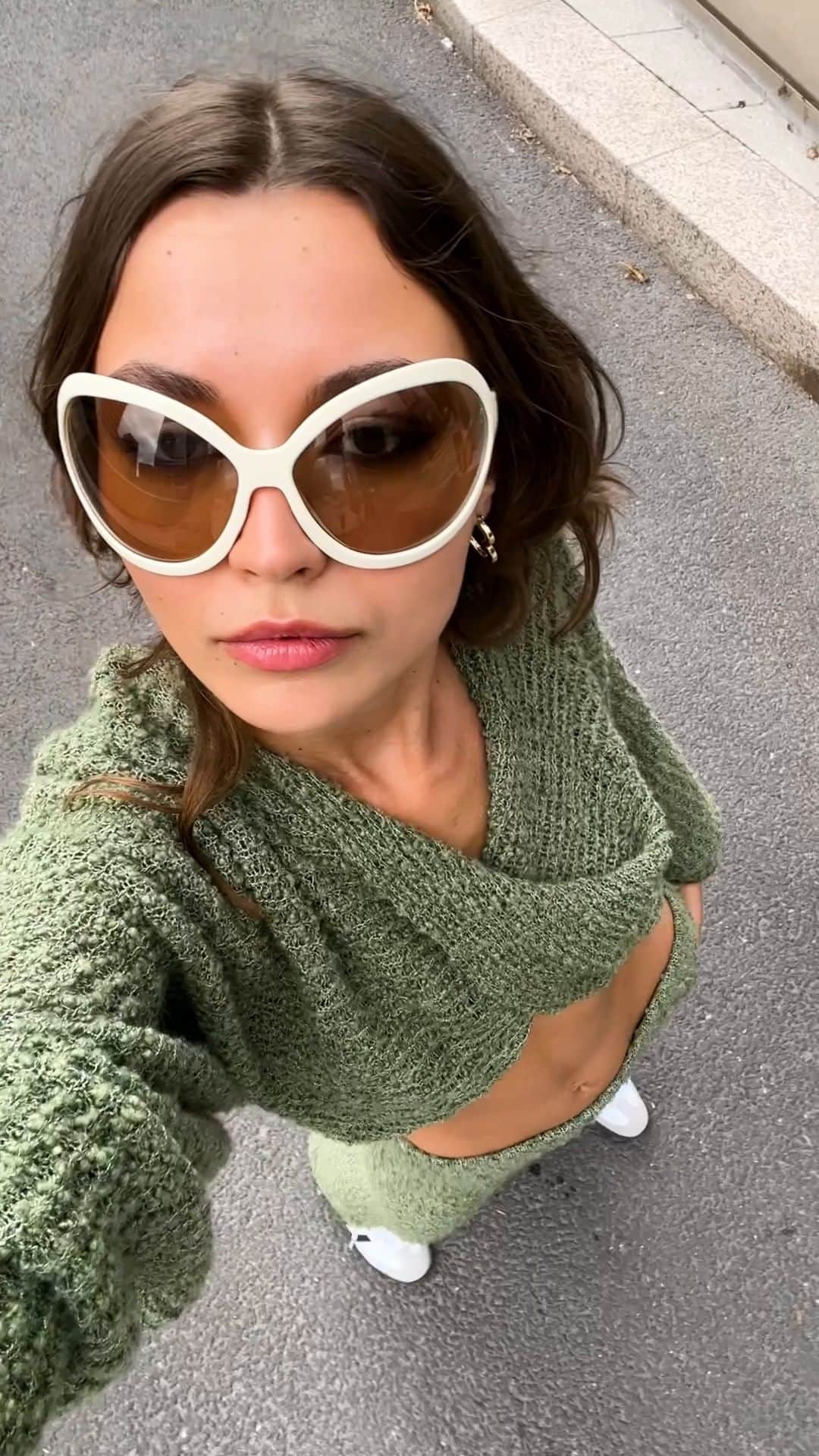 ASOSのインスタグラム：「Currently crushin' on co-ords 💚   ASOS EDITION column knitted co-ord [132364507/132364508] adidas Originals Samba OG trainers [132176679]」