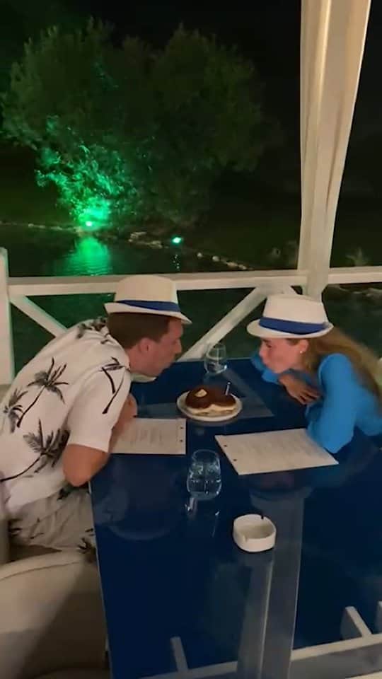 エイトォーラ・トールズドッティルのインスタグラム：「Greek night in Türkiye 💙」