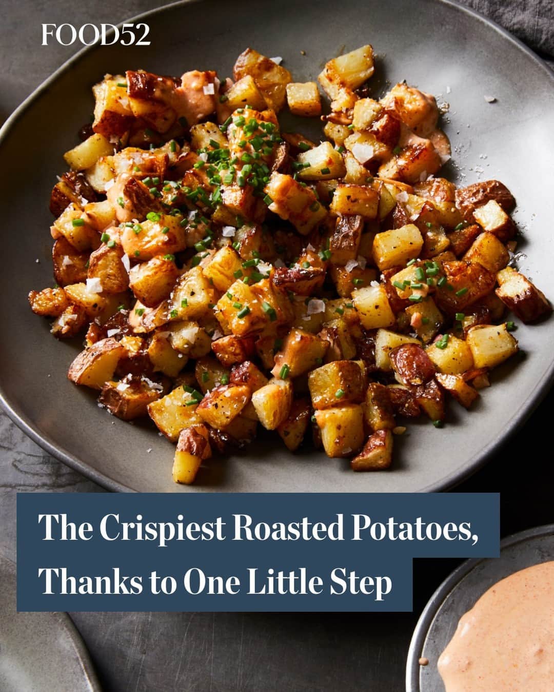 Food52のインスタグラム：「@mollyyeh's recipe for roasted potatoes with paprika mayo includes a few genius tricks for one of the best potato dishes we've ever had. Click the link in bio for the recipe! 📸: @tymecham #f52community #f52grams」