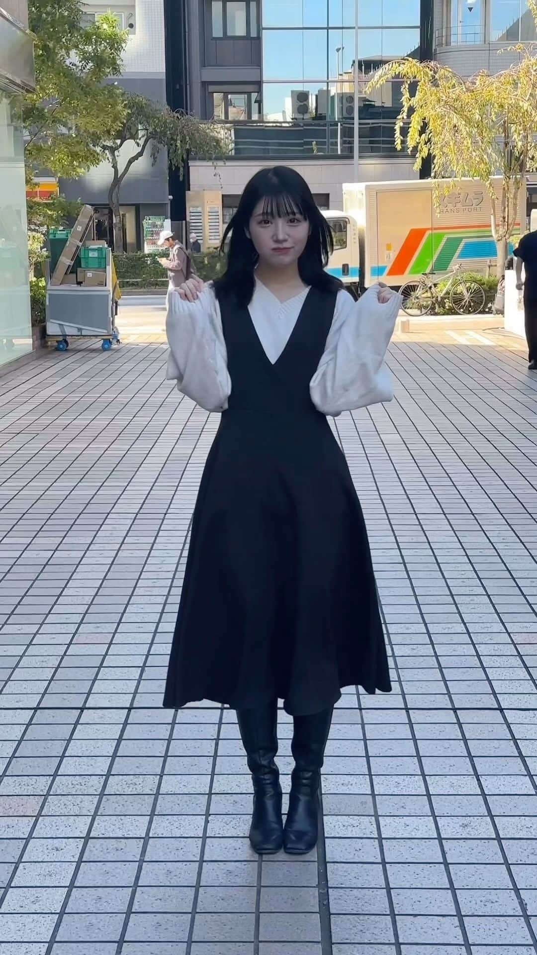 藤田みゆのインスタグラム：「. 強風すぎょい🌬️笑」