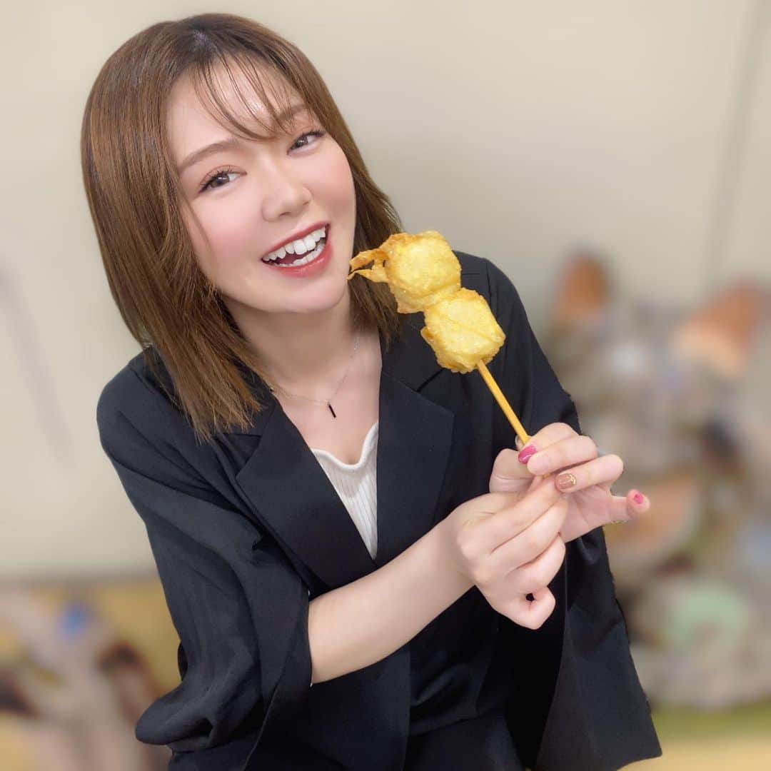 山岸楓のインスタグラム：「湯葉チーズ天ぷら最高すぎた🧀  土曜だけどみんな 外食するのかな？」