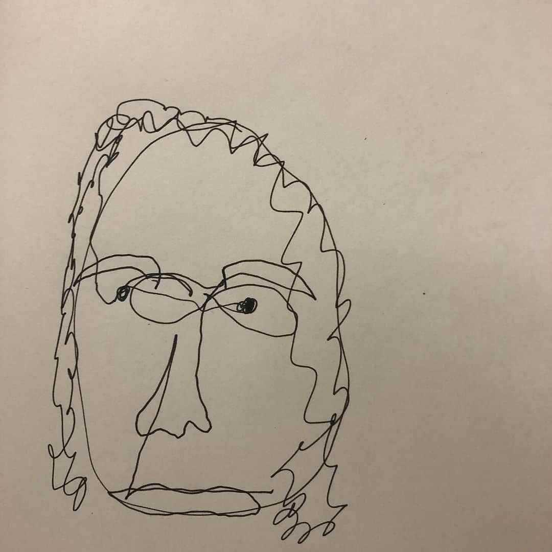 Jason G. Sturgillさんのインスタグラム写真 - (Jason G. SturgillInstagram)「Just finished giving my “I Can’t Draw, Let Me Show You How” workshop at @benddesigncon. If you’ve been around me the last month you probably know how much I was stressing out getting prepared for it but it went really well! I was worried I wasn’t going to have enough to do for an hour and a half but I had to end it before showing my last slide which was this. You are a drawer! Don’t let anyone tell you any different. Swipe to see just some of the blind contour drawings we did for warmups, they all turned out so good. Also swipe to see part of Vans footwear designer claude_leco workshop on his rapid concept development process. Thanks again to @josh_berger_plazm for inviting me and to the whole @scalehouse_arts team! Last slide is of a bird we saw after lunch. Wild life!」10月28日 6時22分 - jgspdx