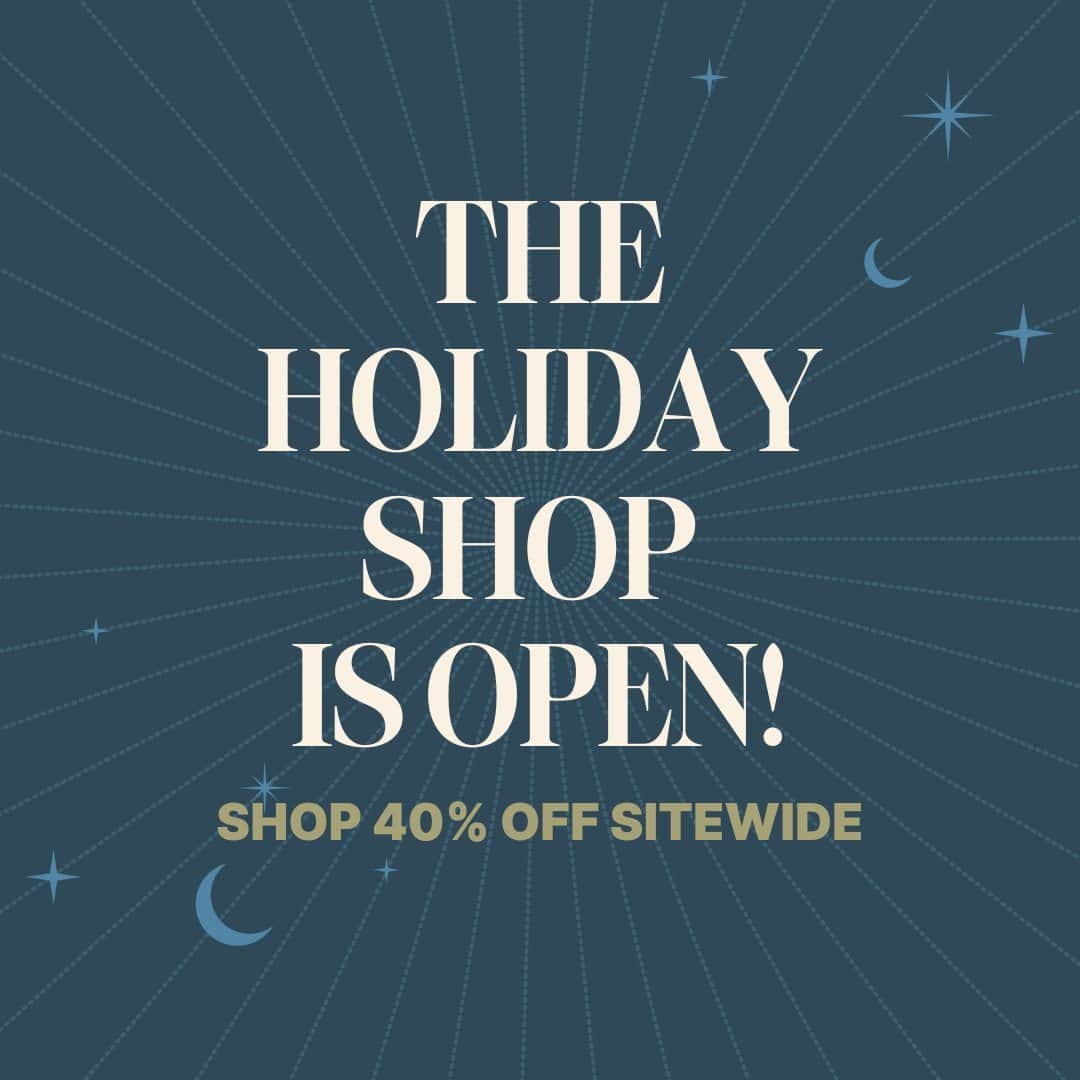 アレックスアンドアニのインスタグラム：「The Holiday Shop is officially OPEN and we're kicking off the holiday gifting season with a 40% OFF SITEWIDE SALE!  #alexandani #holidayshopping #giftguide #giftsformom #giftsforher #giftsforsister #giftsforwife #jewelrysale #wriststack #chainjewelry #statementjewelry #everydayjewelry」