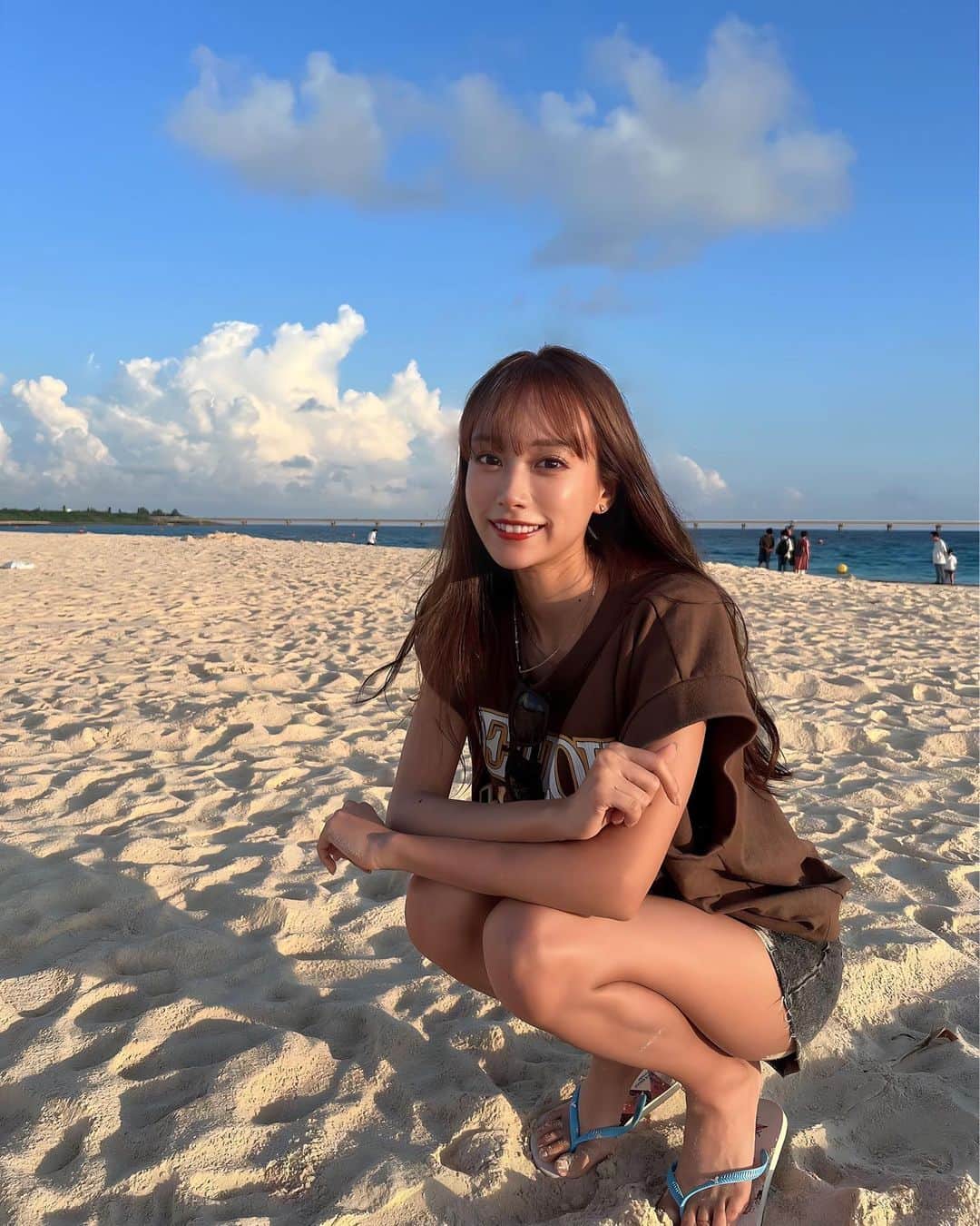 岡島彩花のインスタグラム：「🏝️🌆」