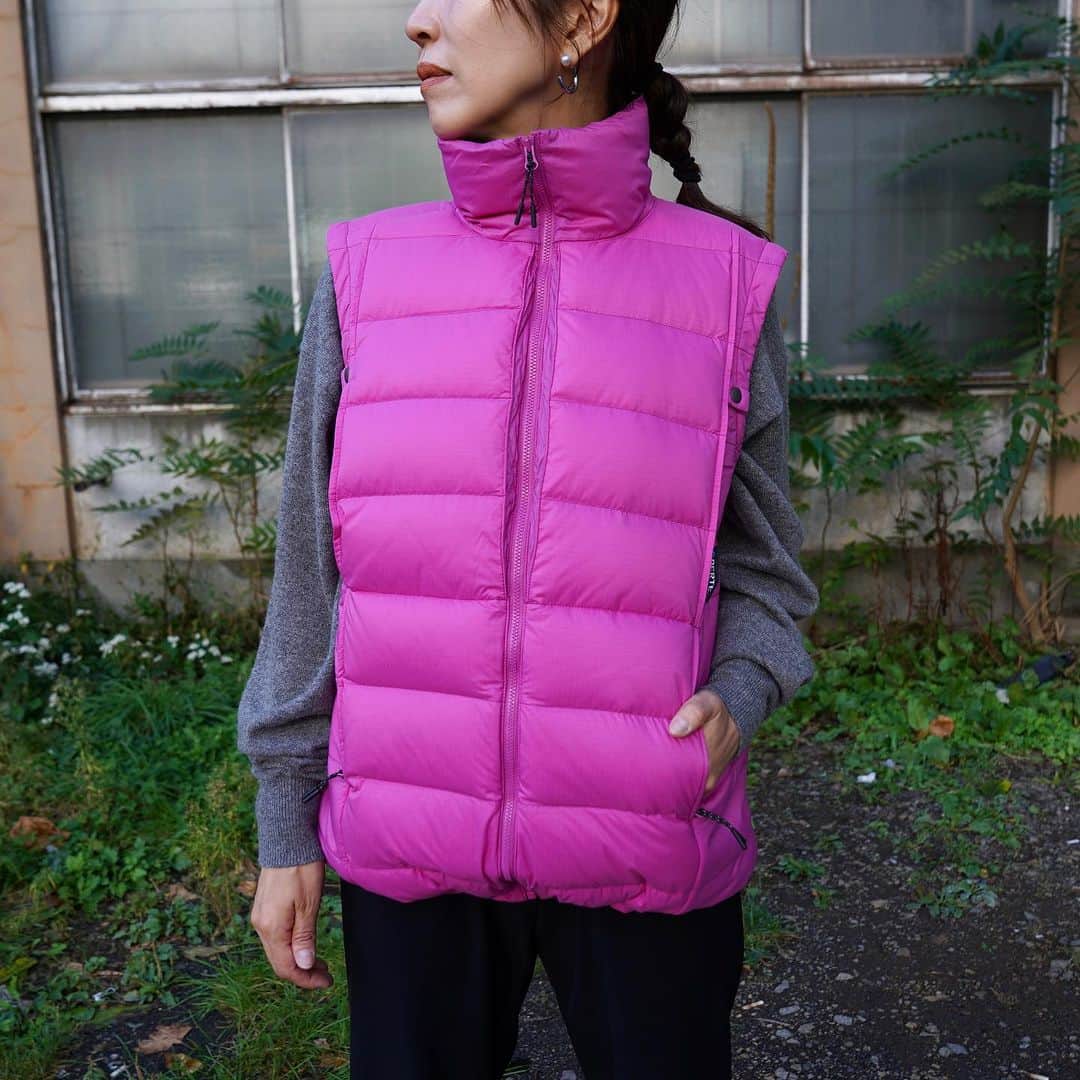 のインスタグラム：「. [MARMOT CAPITAL] PERTEX TOWN DOWN VEST.  防風性、耐水性を備えつつ高い透湿性を持たせた PERTEX QUANTUM AIRに、750Fill Powerの撥水 ダウンを充填したダウンベストです。  -  #mawsapporo #MāW #insonlinestore #marmot #marmotcapital #sapporo #hokkaido #23aw」