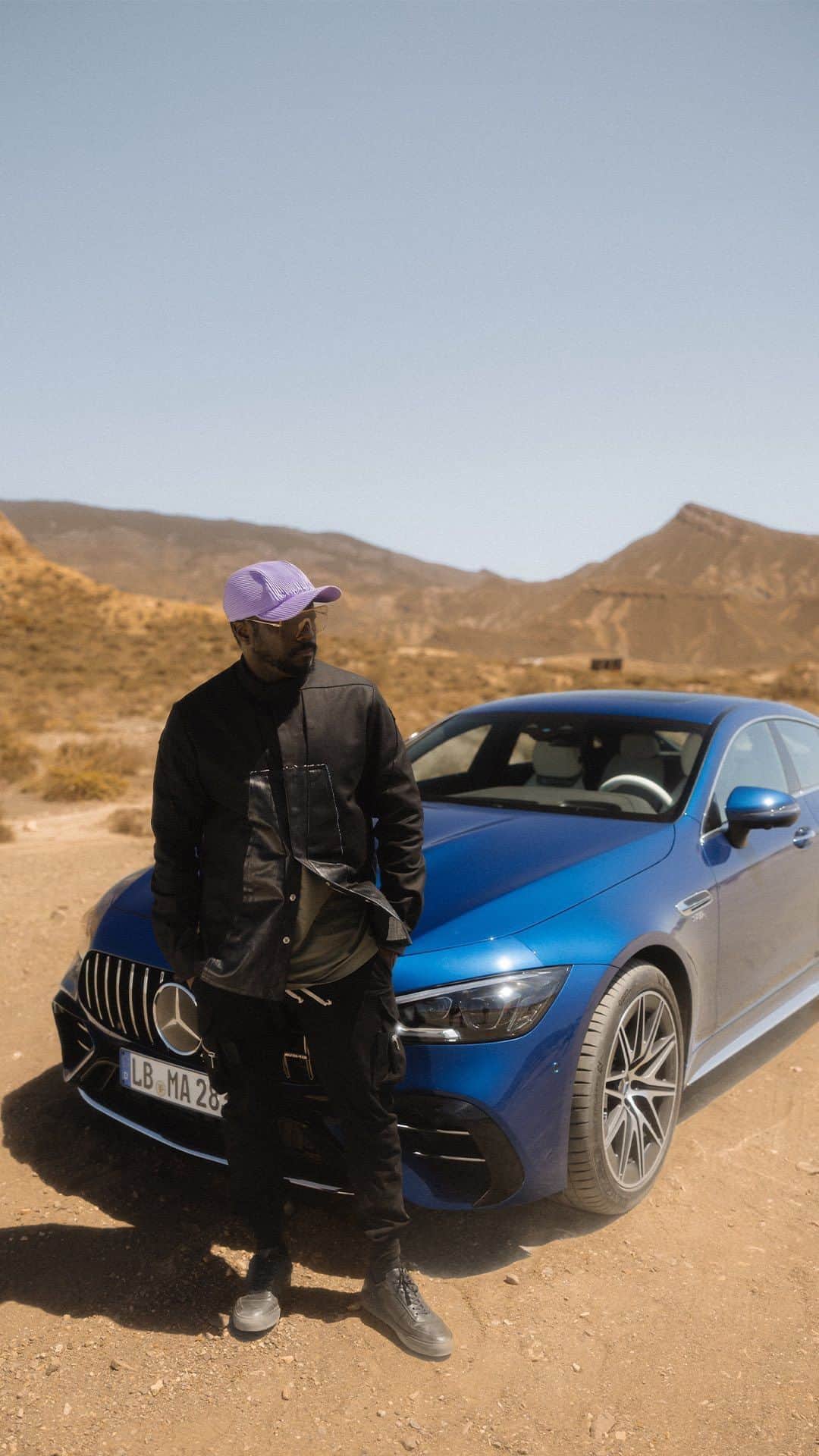 ウィル・アイ・アムのインスタグラム：「It’s time to #RoarToVegas with @iamwill 💫  SO POWERFUL. SO AMG.  #MercedesAMG #AMG #AMGThrill #SOAMG」