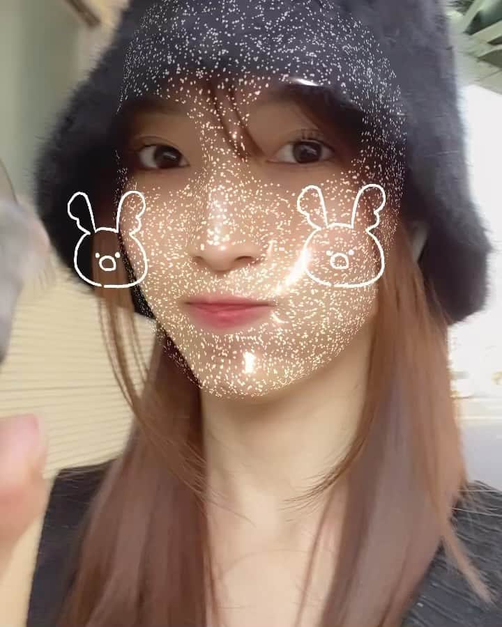 宇野栞菜（阿部栞菜）のインスタグラム：「今月は飲むのが遅くなってしまった新作を🎃🌙👻🥤   #starbucks   #スタバ新作   #ハロウィン」