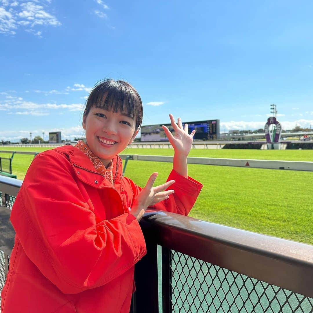 紀真耶さんのインスタグラム写真 - (紀真耶Instagram)「東京競馬場を取材✨ 競馬場ならではのグルメもあり、子どもの遊び場もあり！ 息子と一緒に行きたい場所の一つになりました✨  ☆ ☆ #東京競馬場 #競馬  #G1焼き #大穴ドーナツ #枠色グルメ #テレビ朝日 #グッドモーニング #紀真耶」10月28日 17時03分 - maya0kino