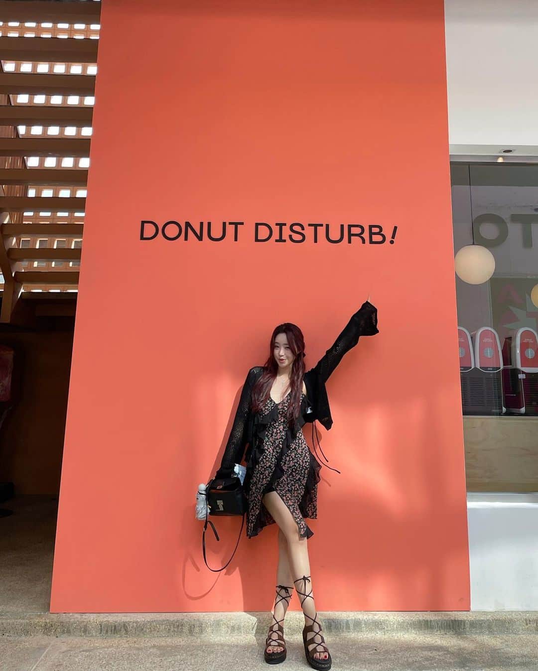 ジユルさんのインスタグラム写真 - (ジユルInstagram)「Donut disturb! 🇹🇭」10月28日 17時33分 - jiyul_7