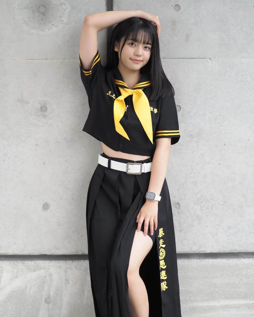のインスタグラム：「🎃ハロウィンコスプレ🎃 マイキーコス🖤着てみたよᕷ*.°  #松島かのん #制コレ22 #準グランプリ #カメラ女子 #ハロウィンコスプレ #マイキー #コスプレ #黒髪 #セミロング #jk #ljk #17歳 #06 #follow #followme」