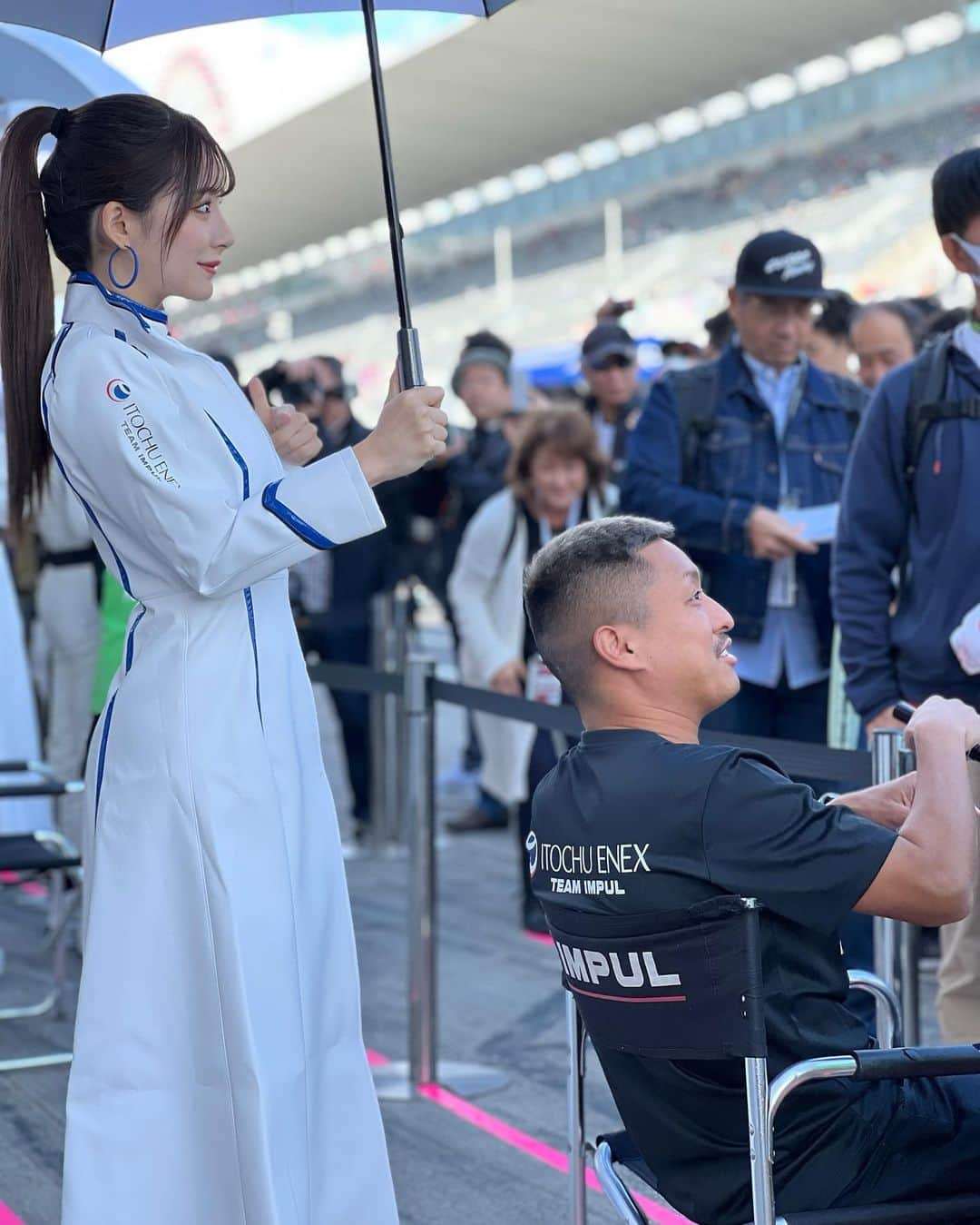 花乃衣美優さんのインスタグラム写真 - (花乃衣美優Instagram)「#SFormula Rd.8 お疲れ様でした！  大クラッシュによりレースは中断となってしまいましたが、  明日のRd.9も ITOCHU ENEX TEAM IMPUL 19号車関口選手 20号車平川選手  の応援をよろしくお願いします-`📢⋆  #レースクイーン #rq #sf #superformula #teamimpul #impul #19号車 #20号車 #itochu #itochuenex #itochueneximpullady #itochuenexteamimpul #花乃衣美優 #スーパーフォーミュラ  #サーキット」10月28日 17時53分 - hananoi_miyu