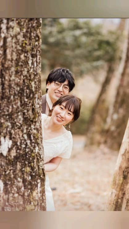 Cli'O mariageクリオマリアージュのインスタグラム：「Wedding Photo Trip / 箱根リトリート × クリオマリアージュ . 寒い季節の温かな温かなフォトウエディング🤍 こんな寒い季節も素敵ですね✨ お二人とも、とっても仲良しな雰囲気がお写真からも伝わってきます🕊️ LAURE DE SAGAZAN のドレスをご着用頂きました、ご新郎のメゾンキツネのシャツも、とってもキュートでした✨ －congratulations－ 沢山の幸せが振り注ぎます様に 2023年2月撮影写真を沢山頂きまして、ありがとうございます、とっても素敵です🍂 . 箱根リトリートföreの敷地内には、本格オリジナルブレンドコーヒーを提供する「cafe & lounge」や客室以外でも時間を過ごせる「free bird & テラス」、そちらでのご準備やお写真も、まるでスタジオの様です✨ . 箱根リトリート×Cli'O mariageフォトウエディングトリップ🕊️ 仙石原すすき草原、自然に囲まれた場所で、お気に入りのドレスと光と風とマイナスイオンに包まれて そよぐ木々、鳥の声、自然の癒しの中の広大な敷地の中で 🏨 . 二人の結婚という大切な時を、ウエディングフォトという形で印象的に残して欲しい そしてその日が思い出となっても、また家族の大切な日に戻ってきたくなる場所で宿泊とフォトを愉しみながら . 自然の光の陰影と風と木々を感じられる自然アートを切り取ったようなフォトウエディング 余韻の残るフォトウエディング【Wedding Photo Trip / 箱根リトリート × クリオマリアージュ】 . お問い合わせはクリオマリアージュのLINEからお気軽に🤍 . [お問合せ先] TEL：03-3770-9722 E-Mail：info@cliomariage.com . LINE: https://liff.line.me/1645278921-kWRPP32q/?accountId=216kdaat ❇️LINEはプロフィールのurlをクリック下さいませ . #cliomariage #クリオマリアージュ #weddingdress #ウエディングドレス #フォトウエディング #ウエディングフォトトリップ #結婚準備記録 #結婚指輪 #結婚準備中 #箱根リトリート #仙石原すすき草原 #自然と繋がる #箱根旅 #2024春婚 #2024夏婚 #2023冬婚」