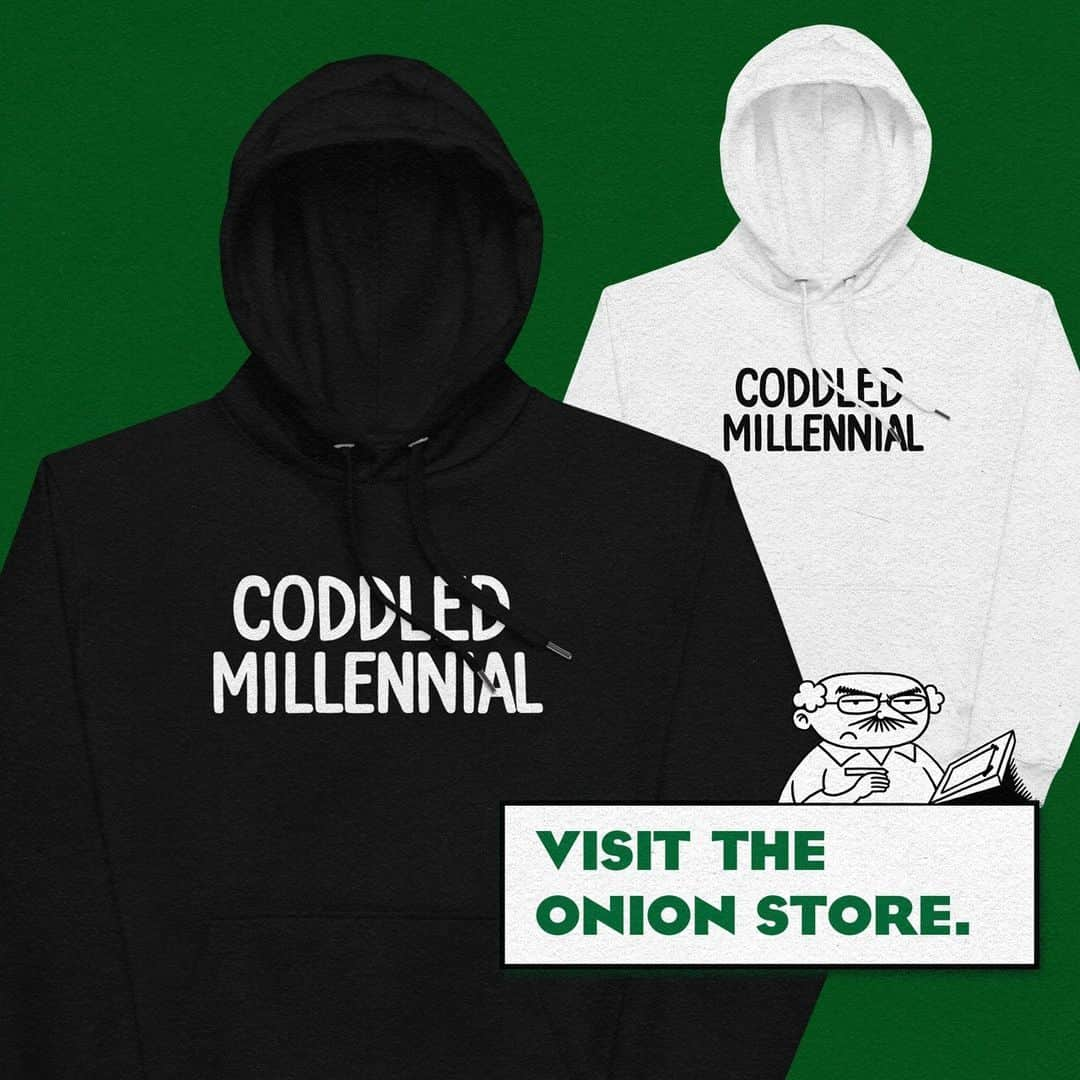 ジ・オニオンさんのインスタグラム写真 - (ジ・オニオンInstagram)「Label yourself a savvy consumer with a purchase from the Kelly Collection. Only at The Onion Store.」10月28日 9時55分 - theonion