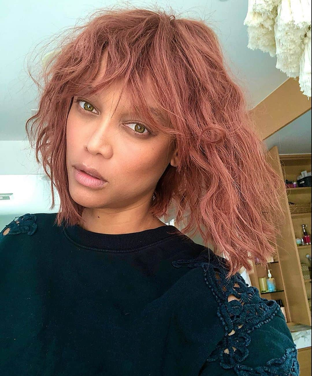 タイラ・バンクスさんのインスタグラム写真 - (タイラ・バンクスInstagram)「PinkTyTy What you think? Should I?   #flashbackfriday」10月28日 9時59分 - tyrabanks