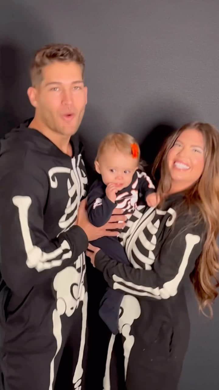 シャネル・ウエスト・コーストのインスタグラム：「Trick or treat! 👻🎃💀🧡」