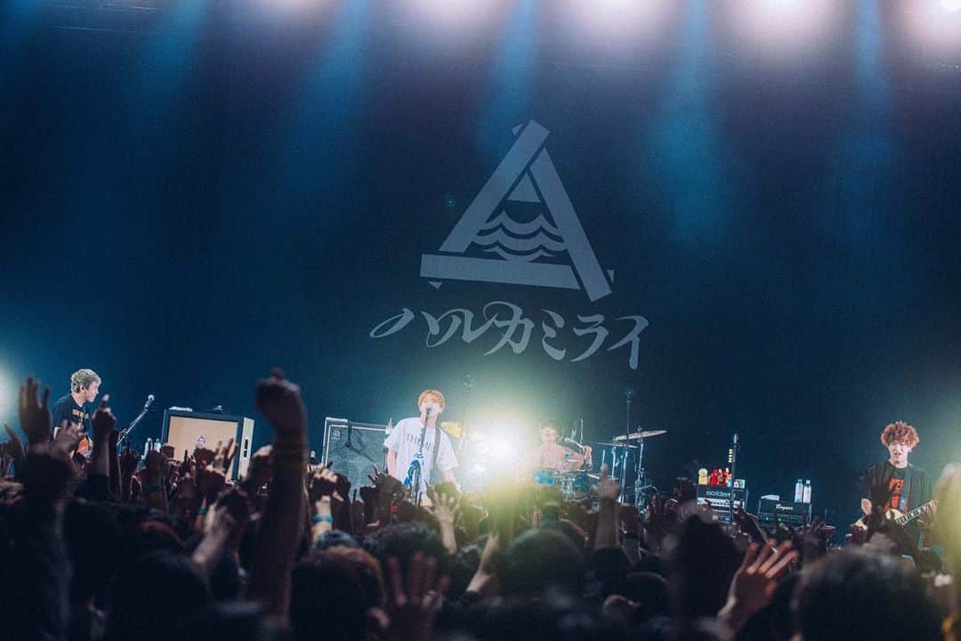 HIROKAZさんのインスタグラム写真 - (HIROKAZInstagram)「『ハルカミライ "ヨーロー劇場TOUR 2023"』  Zepp Fukuoka( 2023.10.27 )  JP📸( @junpeihiyoshi )  ふくおかはるかみらいありがととととと☺️みんなげんきいっぱいあってさいこうやん〜👌」10月28日 11時15分 - hirokaz04ls