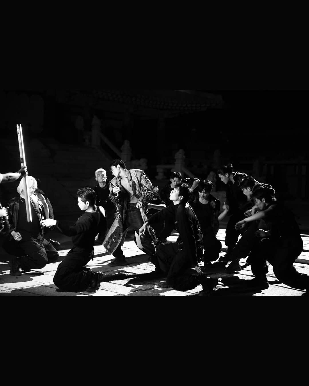 ATEEZさんのインスタグラム写真 - (ATEEZInstagram)「[#사니] Warriors🐺 Feat.BBT  #ATEEZ #에이티즈 #SAN #산」10月28日 11時34分 - ateez_official_