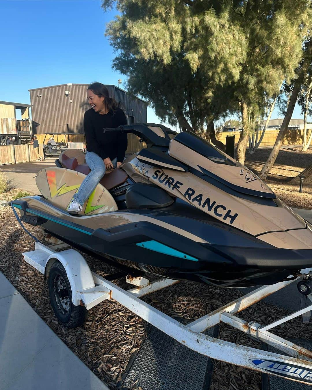 ケリー・スレーターさんのインスタグラム写真 - (ケリー・スレーターInstagram)「Surf Ranch yesterday, and what a day it was.  When I was 16 I needed a last minute board for a PSAA wave pool event in Irvine, CA at Wild Rivers Waterpark. @matt_kechele shaped me a board (the last one he shaped me before I started riding for @cisurfboards and Al Merrick later that summer) but it wasn’t getting glassed and sanded in time. I picked it up on the way to the airport but the resin was still tacky so I kept the windows down in the car and threw it in the bag at the airport. When I got to CA, I sanded it by hand on Main Street in Huntington. I went on to win the event and get a @surfing_magazine cover shot on the board in the process, but small correction…it was shot by @peterbrouillet. Larry ‘Flame’ Moore later told me that they added some spray to the turn in an early form of a photoshop trickery. A couple months later I won my 4th and final US Title on this board at Sandy Beach in Hawaii.  Yesterday @chris_malloy_yarning showed up with the board at Surf Ranch after it lived with his family for 35 years. Cool full circle moment from my first wave pool experience to the latest version.   To top it off, the Surf Ranch crew gifted me a new Ski, a ton of good friends showed up to surf together, a buddy buzzed the pool in his plane to say hello, one of my best friends I haven’t seen in over a year showed up just after his 50th bday and recent marriage, and we put a pretty good house band and singer together to finish it off.  Sometimes I’ve gotta pinch myself. 🙏🏽  P.S. Maybe we should have a contest on this thing at Surf Ranch…1 right, 1 left, no practice?」10月28日 11時48分 - kellyslater