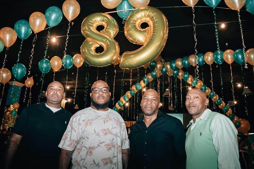 スヌープ・ドッグのインスタグラム：「Class of 89👏🏿🐾💪🏾💪🏾. Funk house 🏡」