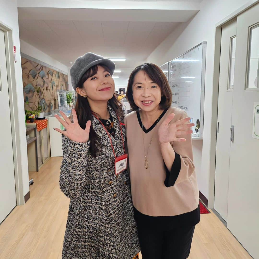 加藤万里奈さんのインスタグラム写真 - (加藤万里奈Instagram)「母校　茨城大学教育学部附属中学校の文化祭  「いばら祭」へ。  とっても懐かしく感じました。  副校長先生、校長先生、金子先生、と。」10月28日 12時19分 - _marinakato_