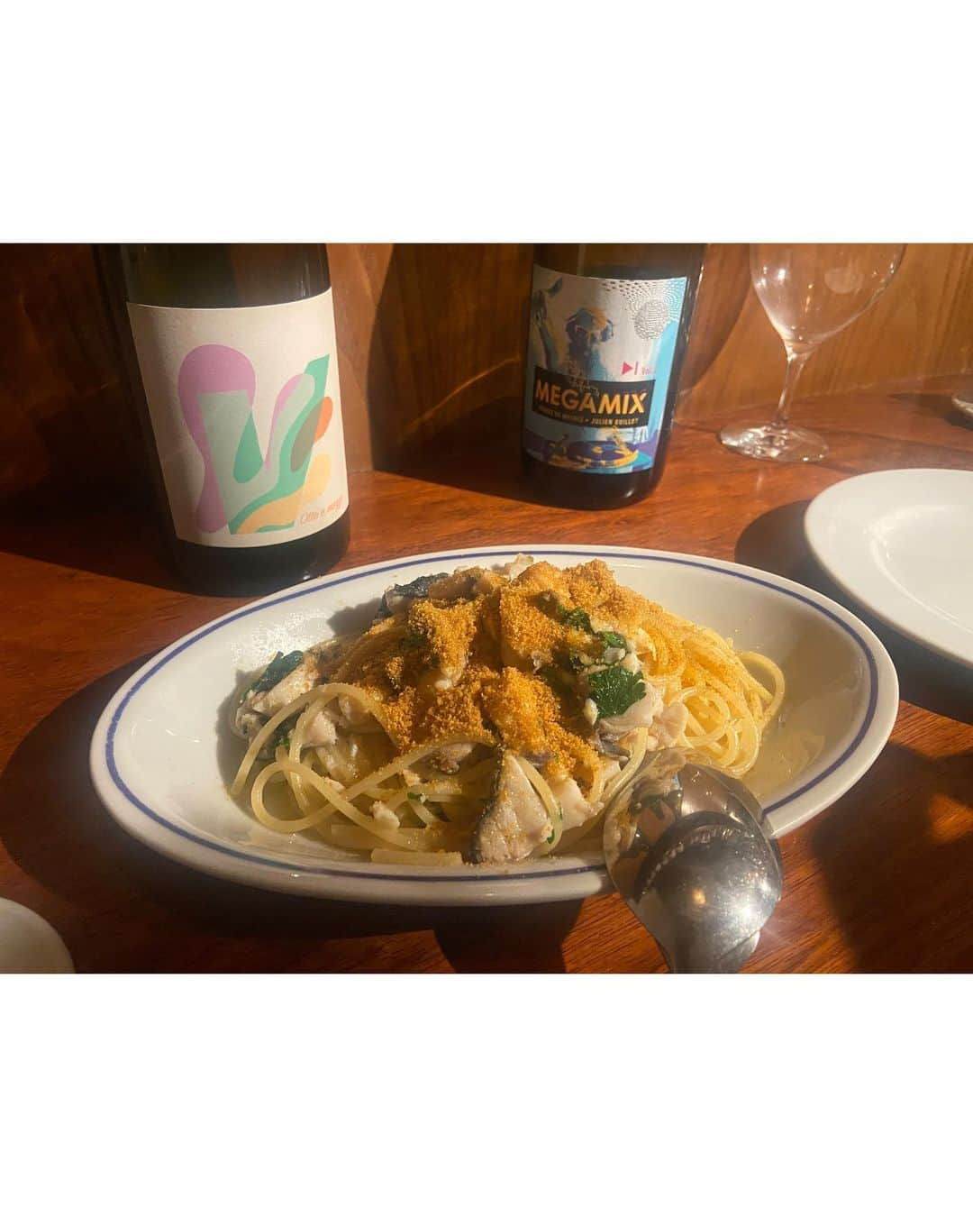 菅原沙樹さんのインスタグラム写真 - (菅原沙樹Instagram)「昨日の記念日ご飯🍷 せっかくなら自分たちでなかなか買えない食材の食べたいよねってなってチョイスしたやつどれもこれも美味しくて、特に、生ポルチーニ茸のやつと、鹿のやつ、新しくて美味しくてビックリだった。調子に乗ってワイン2本も空けてしまった。サイコー。」10月28日 12時20分 - saki313apo