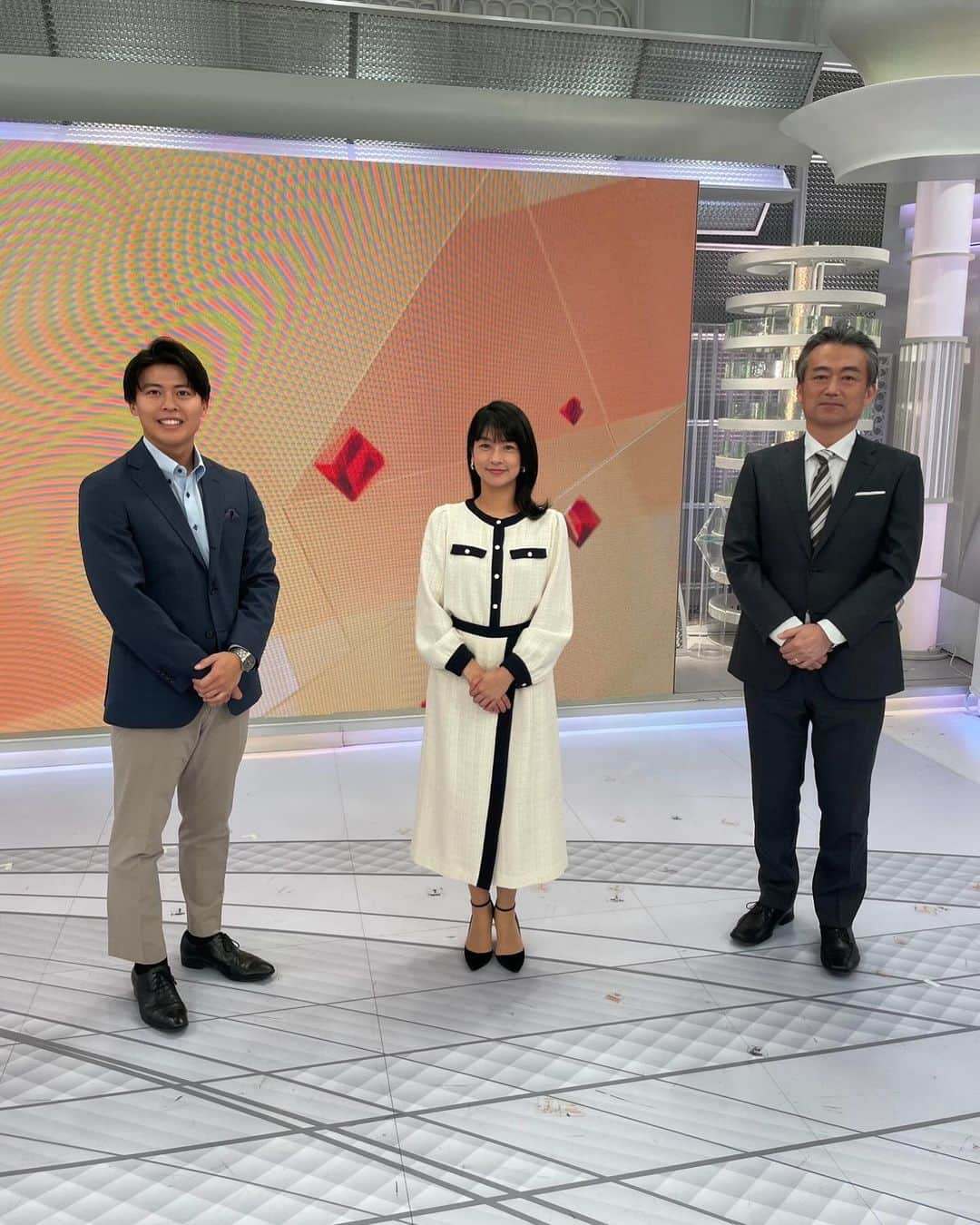 フジテレビ「プライムニュース イブニング」さんのインスタグラム写真 - (フジテレビ「プライムニュース イブニング」Instagram)「ハロウィーン目的での訪問に自粛要請がでている渋谷。 路上飲酒は禁止され、ハチ公周辺が封鎖されました。  夕方のオンエア時点では、コスプレの人はほぼいませんでした。  ルールを守って楽しみたいですね。  今日もご覧いただきありがとうございました。  #生野陽子　@yoko_shono #奥寺健　@fujitv_announcer #杉原千尋　@chihiro.sugihara #勝野健　@ken.katsuno #フジテレビ #アナウンサー #ニュース」10月28日 18時26分 - livenews_it