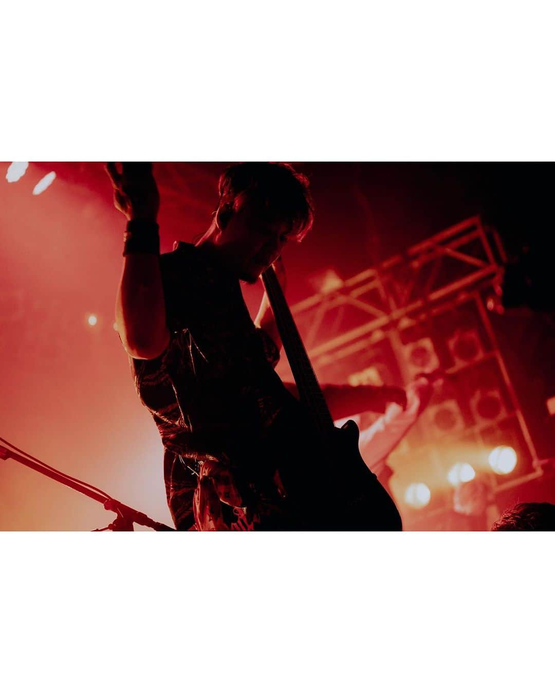 侑威地さんのインスタグラム写真 - (侑威地Instagram)「響都超特急TOUR@福岡DRUM LOGOS  photo by @kawado_photo  #rottengraffty #crossfaith #金属バット #響都超特急2023」10月28日 13時08分 - yuichi_rotten