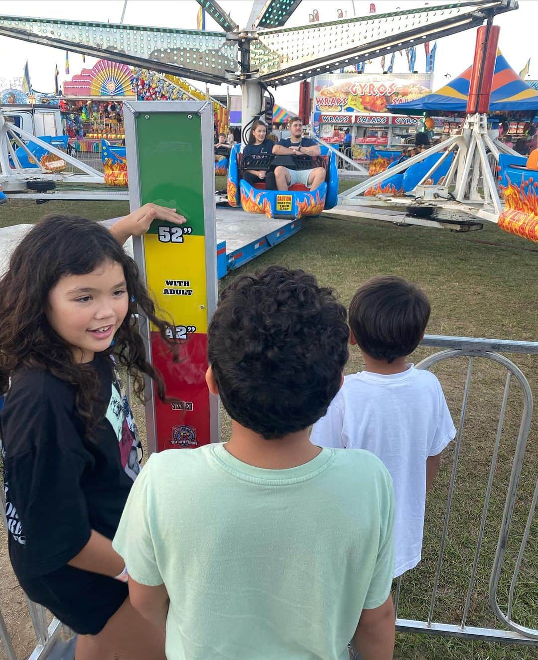 アディソン・ラッセルさんのインスタグラム写真 - (アディソン・ラッセルInstagram)「Pensacola State Fair 2023!! 🎟️🎡🎢  Was LIT!! No cap🔥   #love #pensacola #fair #food #fall #rides #rollercoasters #kids #love #fun」10月28日 13時16分 - addison_russell