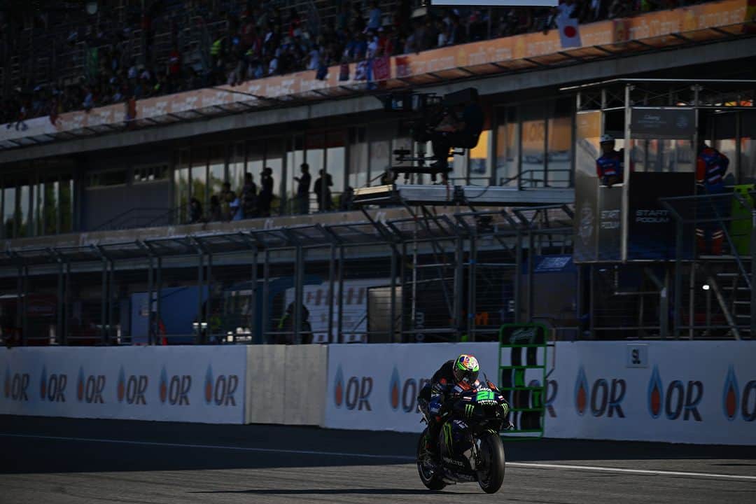 YamahaMotoGPさんのインスタグラム写真 - (YamahaMotoGPInstagram)「💬 @frankymorbido, Grand Prix of Thailand - Qualifying Result - 18th:  "It was very important to get into Q2, also because our speed is not bad here both today and yesterday. We were able to improve, but unfortunately we were not quick enough. We will try anyway to work on finding something to improve for the Sprint. I will do my best, as always!"  #MonsterYamaha | #MotoGP | #ThaiGP」10月28日 15時20分 - yamahamotogp