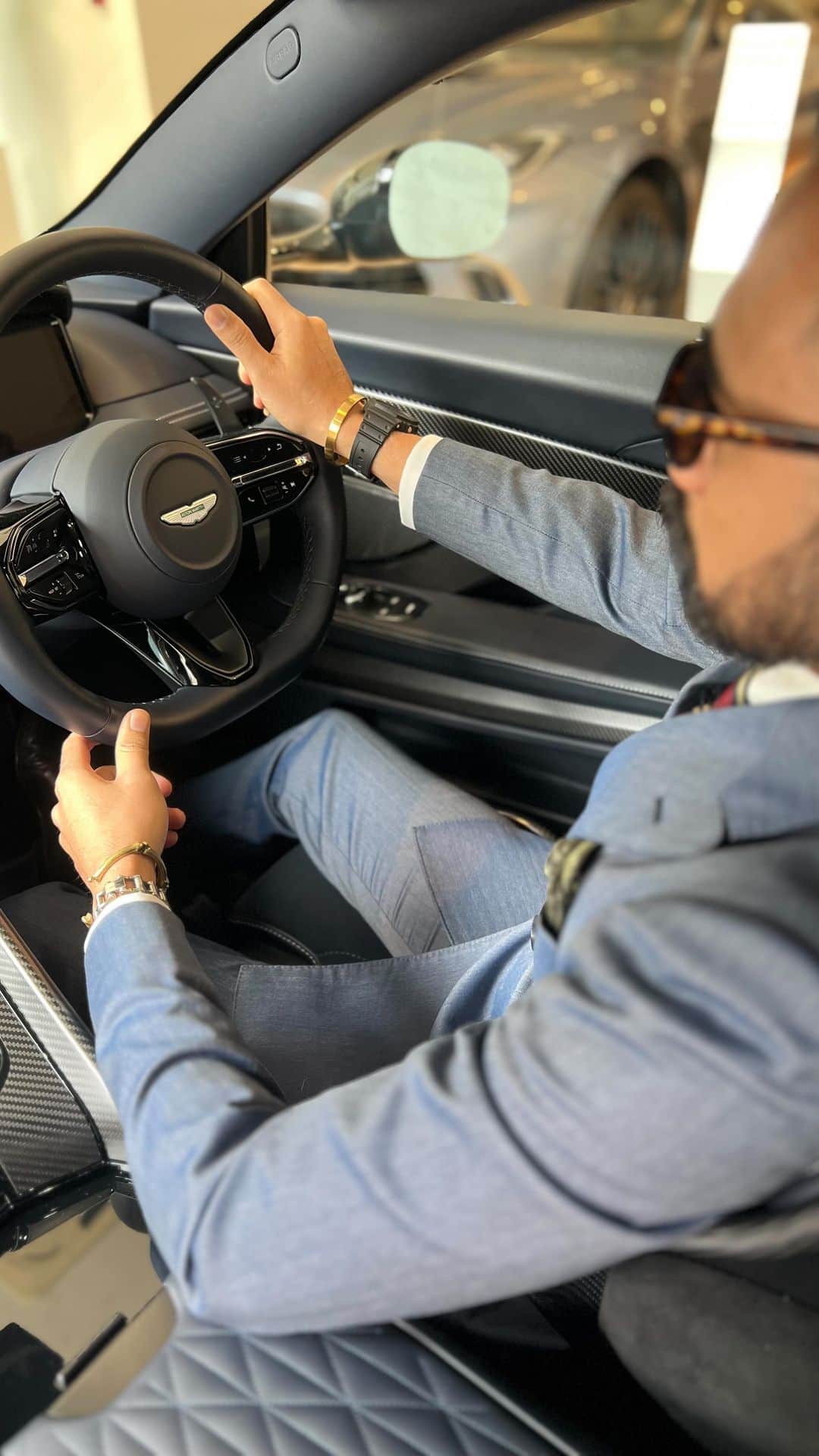 Wak Doyokのインスタグラム：「The function of man is to live, not to exist. I shall not waste my days in trying to prolong them. I shall use my time to pursue what I want. @astonmartin_kl #AstonMartinKL #AstonMartinDB12 #007 #NoTimeToDie #DB12 #AstonMartin #AstonMartinMalaysia #AstonMartinKualaLumpur」