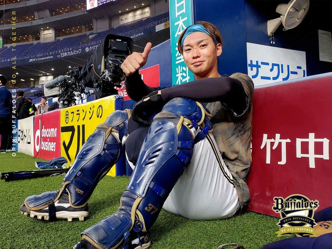 オリックス・バファローズさんのインスタグラム写真 - (オリックス・バファローズInstagram)「#SMBC日本シリーズ2023 #石川亮 #ほすっ！ #梵英心 コーチ #野口智哉 #池田陵真 #紅林弘太郎 #福田周平 #全員で勝つ！！ #関西ダービー #阪神なんば線シリーズ #京セラドーム大阪 #Bs2023 #buffaloes #baseball #ORIX #プロ野球」10月28日 15時57分 - orix_buffaloes