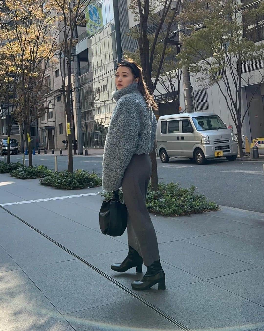 SHEL’TTERさんのインスタグラム写真 - (SHEL’TTERInstagram)「ㅤㅤㅤㅤㅤㅤㅤㅤㅤㅤㅤㅤㅤ ▶︎RINO from UMEDA HEP FIVE @nishidarino 【152㎝】 ━━━━━━━━━━━━━━━  ■LIGHT CROP BOA BZ (SLY) ■RIB KNIT LONG DRESS (MOUSSY) ■ROUND TYPE ONEHANDLE (SHEL'TTER SELECT)  ¥6,490(tax in) ■OBLIQUE TOE BOOTS (SHEL'TTER SELECT) ¥11,800(tax in)ㅤ  ※店舗により取り扱いアイテムや入荷状況が異なります。お近くのSHEL'TTER店舗までお問い合わせ下さいませ。  ━━━━━━━━━━━━━━━ SHEL'TTERではWINTER SEASONがスタート！ 新作が続々入荷中  #SHELTTER #TheSHELTTERTOKYO #SHOPSTAFF #SHELTTERSELECT #SLY #MOUSSY」10月28日 16時10分 - sheltter_official