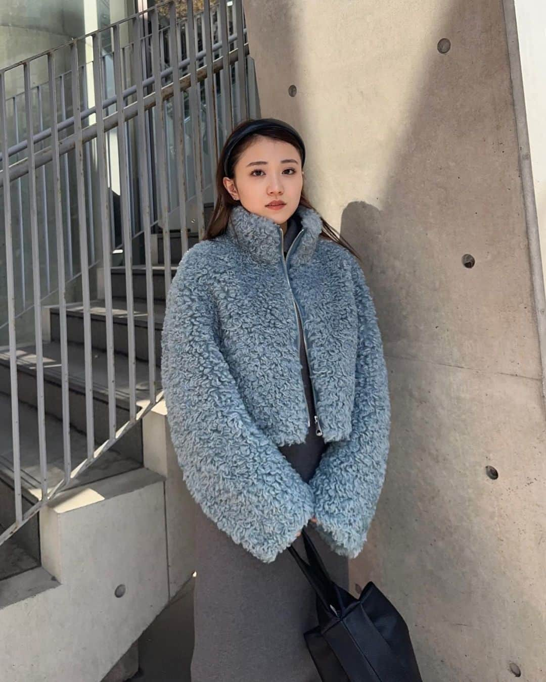 SHEL’TTERのインスタグラム：「ㅤㅤㅤㅤㅤㅤㅤㅤㅤㅤㅤㅤㅤ ▶︎RINO from UMEDA HEP FIVE @nishidarino 【152㎝】 ━━━━━━━━━━━━━━━  ■LIGHT CROP BOA BZ (SLY) ■RIB KNIT LONG DRESS (MOUSSY) ■ROUND TYPE ONEHANDLE (SHEL'TTER SELECT)  ¥6,490(tax in) ■OBLIQUE TOE BOOTS (SHEL'TTER SELECT) ¥11,800(tax in)ㅤ  ※店舗により取り扱いアイテムや入荷状況が異なります。お近くのSHEL'TTER店舗までお問い合わせ下さいませ。  ━━━━━━━━━━━━━━━ SHEL'TTERではWINTER SEASONがスタート！ 新作が続々入荷中  #SHELTTER #TheSHELTTERTOKYO #SHOPSTAFF #SHELTTERSELECT #SLY #MOUSSY」