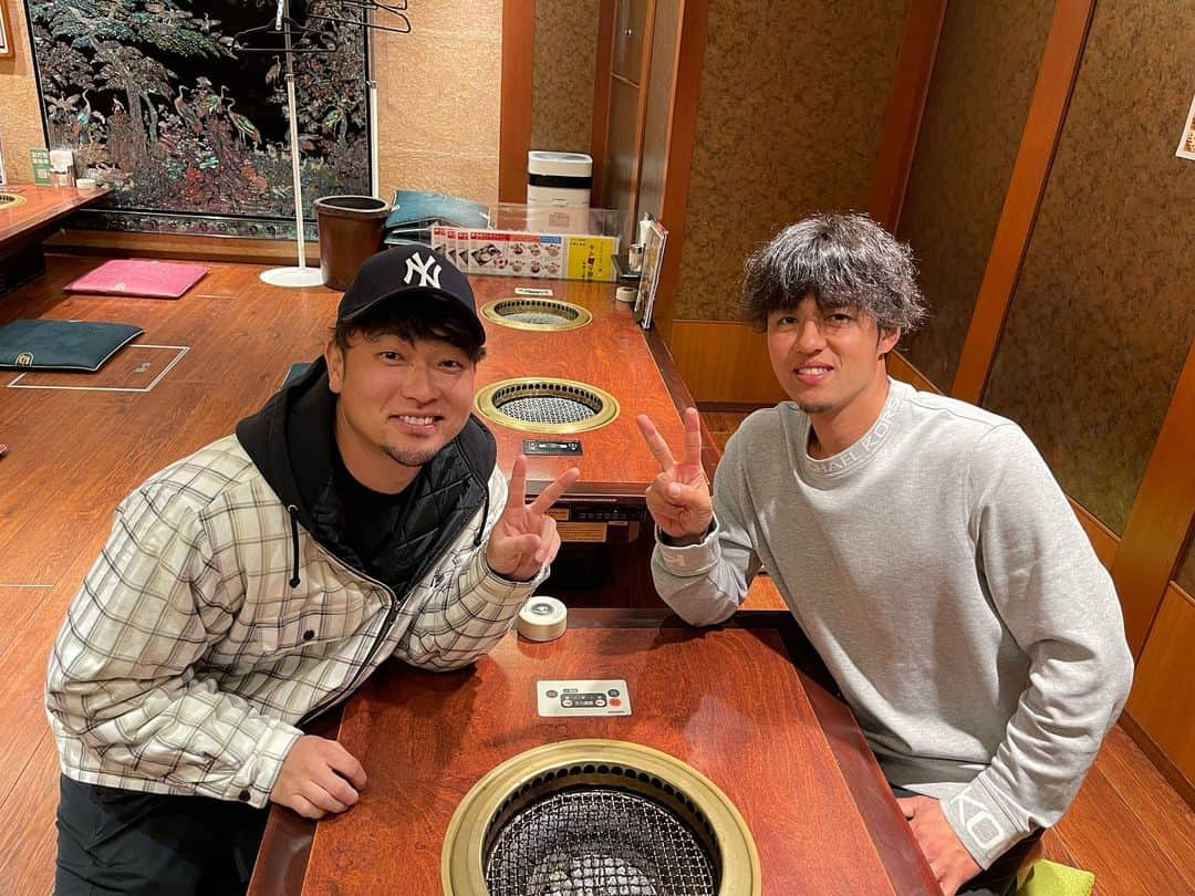 木村文紀さんのインスタグラム写真 - (木村文紀Instagram)「安定の池田とサシ飯！ トレードで来た時からずっと一緒にいた！ この日も久しぶりに沢山話せて楽しかった✌️  #池田隆英 #木村文紀」10月28日 16時12分 - fumikazu_kimura9