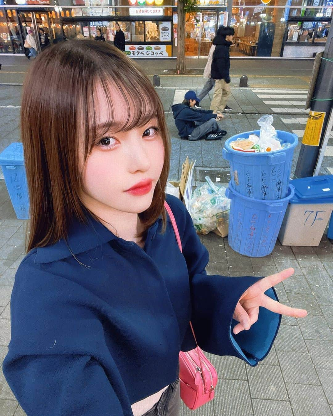 脳てのインスタグラム：「東京来た^_-☆ （ほんとにごめん」